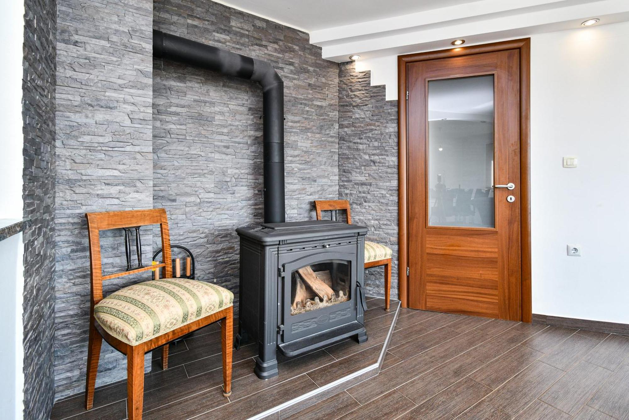 Apartman Lavanda Sa Bazenom I Okucnicom 4* Hreljin Exterior foto